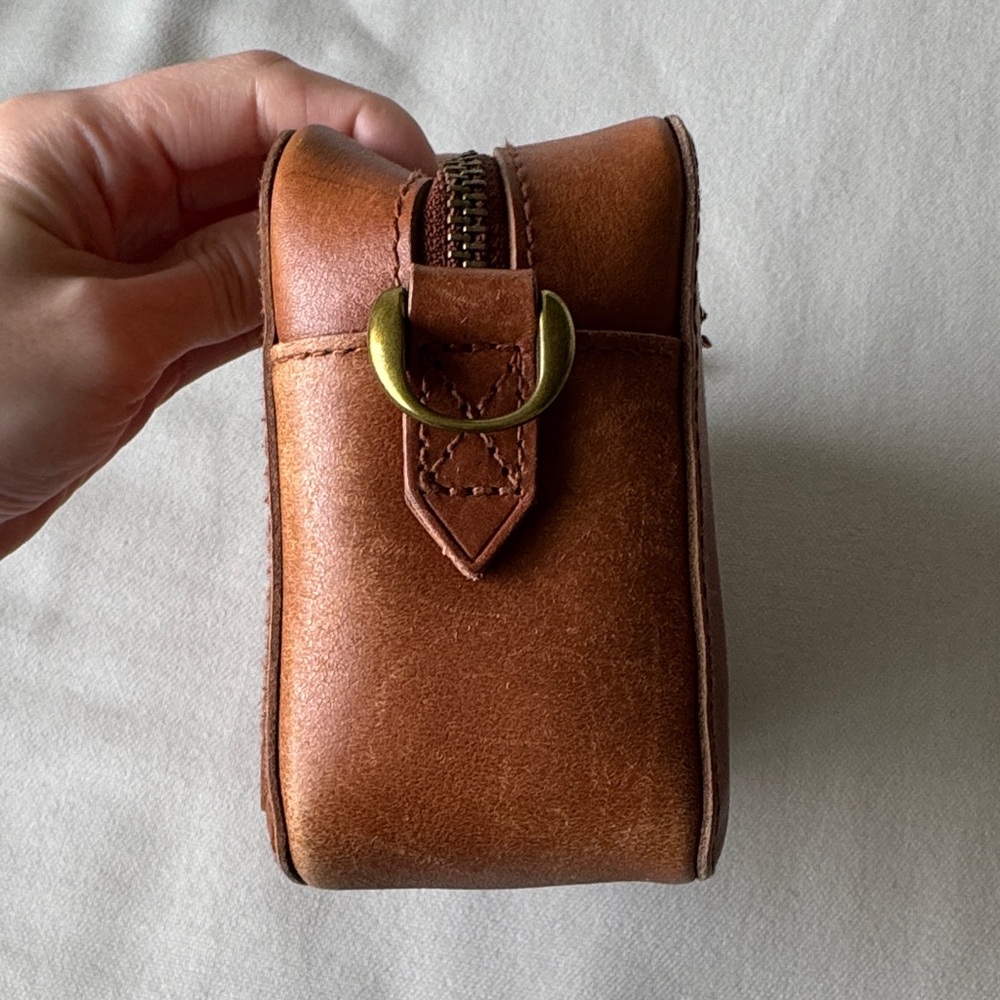 Madewell Transport Camera Bag - Picture 6 of 7